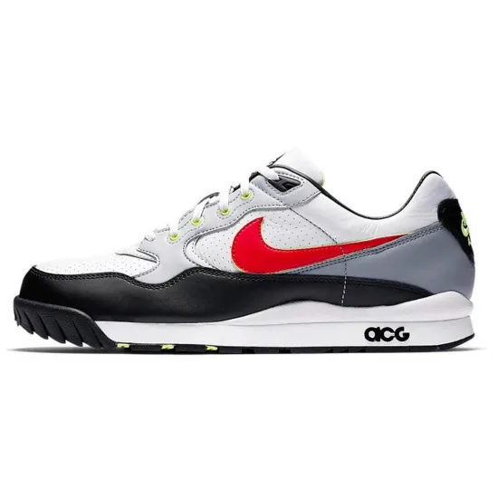 Nike ACG Wildwood Platinum Red