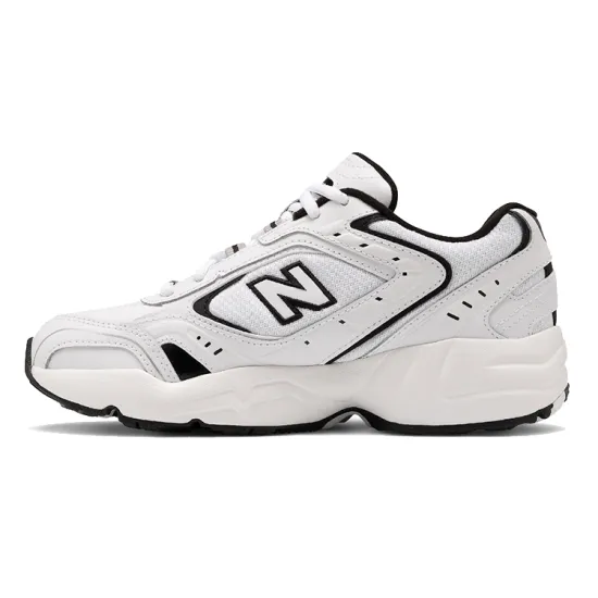 New Balance NB 452 Non slip Lightweight Mid Top Running Shoes Women's Black White D Width