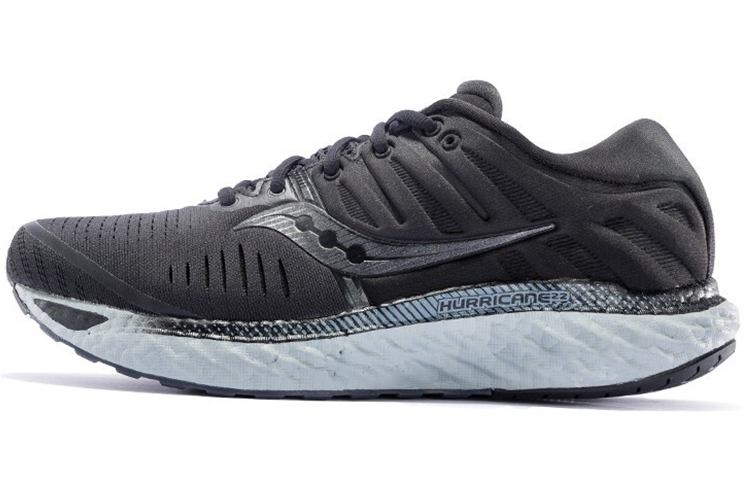 saucony Women’s Hurricane 22 ‘Blackout’