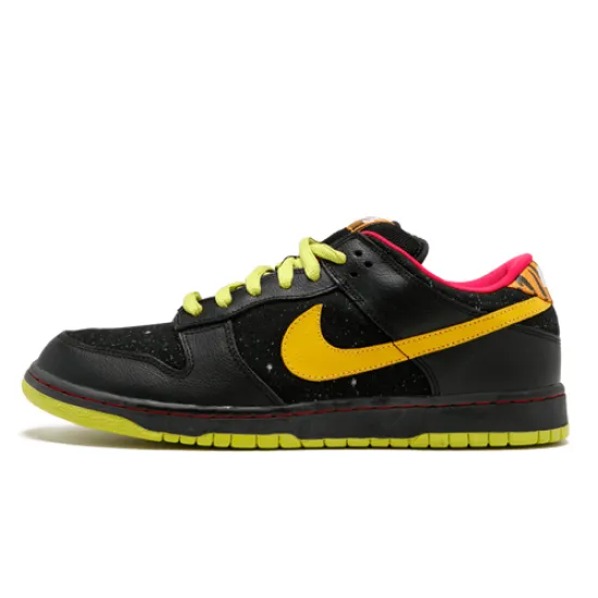 Nike SB Dunk Low Space Tiger