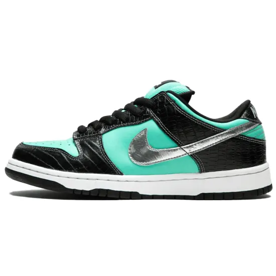 Nike SB Dunk Low Diamond Supply Co.