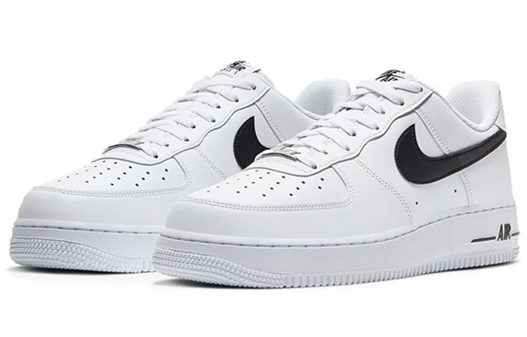 Nike Air Force 1 '07