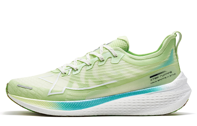 特步 两千公里 运动 防滑耐磨 低帮 跑步鞋 男款 果冻绿