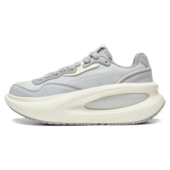 LiNing Yun You Ocra Cushioning Anti Slip And Wear Resistant Low Top Casual Shoes Unisex Ecru