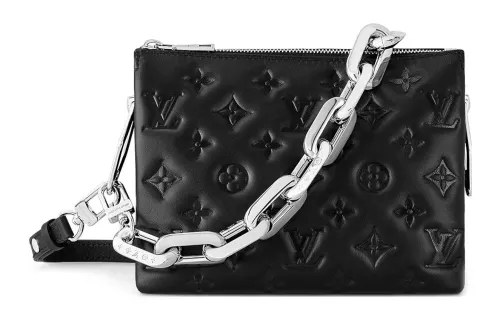 LOUIS VUITTON Coussin Bb