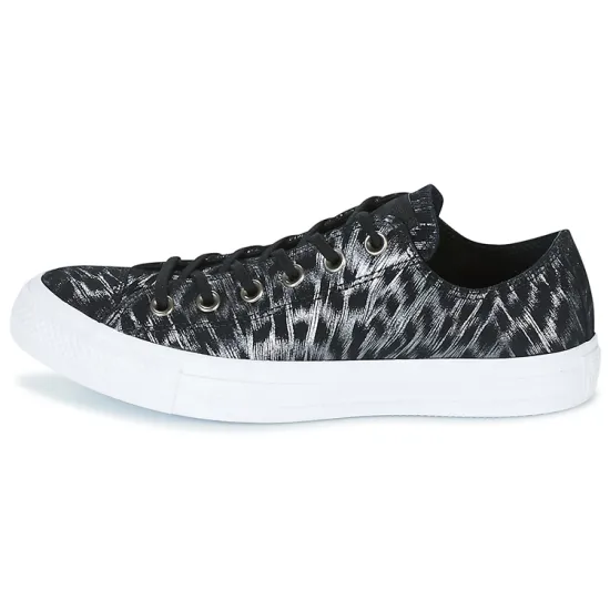 Converse Chuck Taylor All Star Canvas Shoes Women's Low-top Black/white