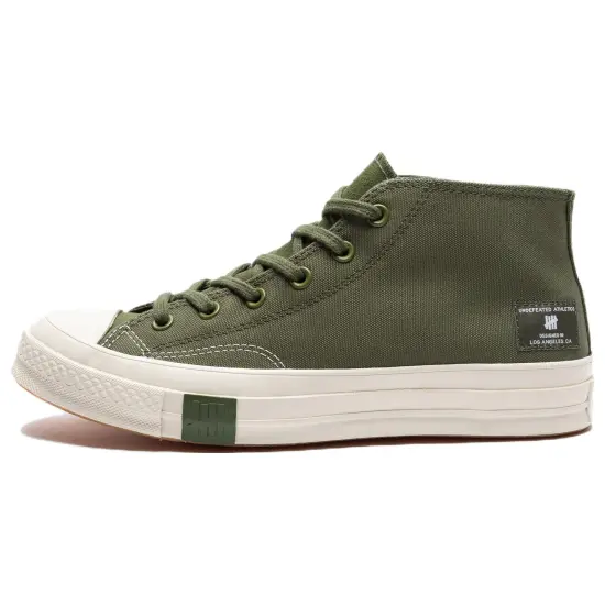 Chuck 70 Undefeated X Converse Mid 'Chive Parchment'
