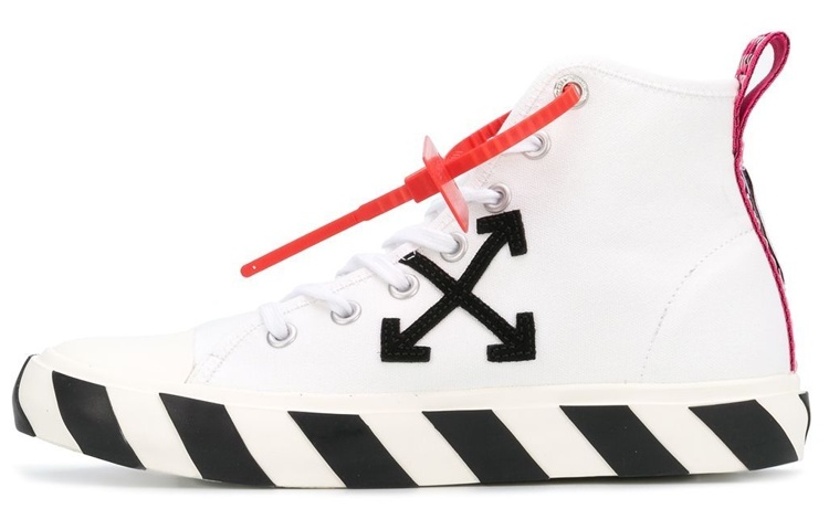 OFF-WHITE Top Sneaker