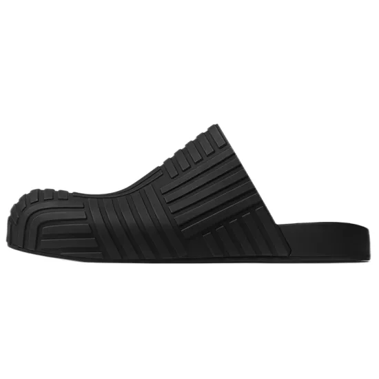 Bottega Veneta Closed Toe Slippers Men