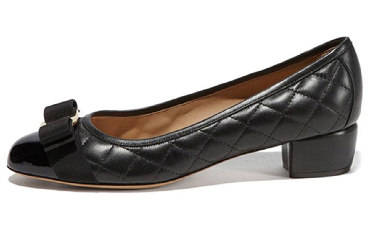 Туфли на среднем каблуке Ferragamo