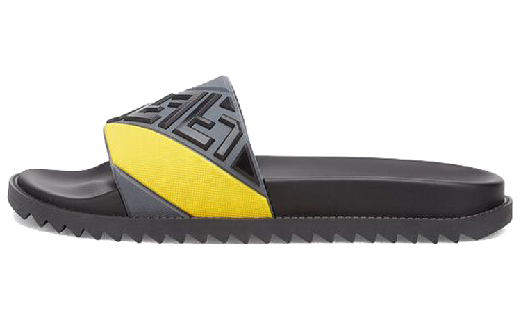 Шлёпки и тапки Fendi