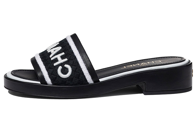 Шлёпки и тапки Chanel