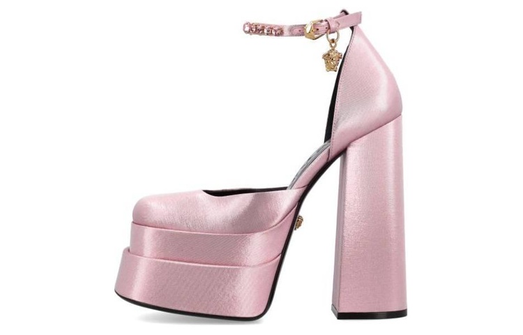 Туфли на среднем каблуке Versace