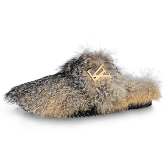 LOUIS VUITTON Easy Closed Toe Slippers Men