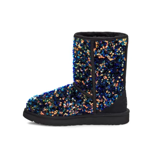 UGG CLASSIC SHORT Snow Boots Women's Black