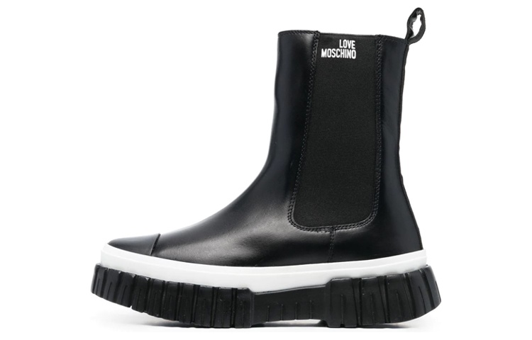 Челси Moschino