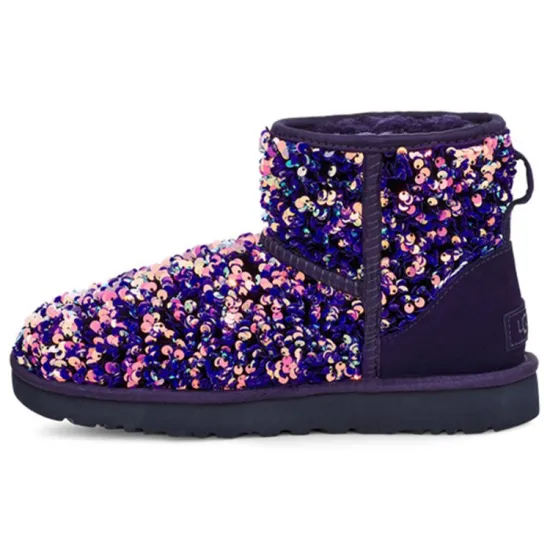 UGG CLASSIC MINI Snow Boots Women's Relief