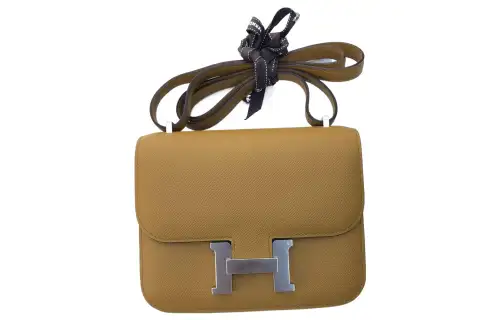 HERMES Constance Epsom Leather Crossbody Bags 19 Women's 2S Sesame