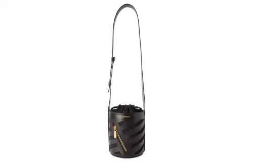【Best of: PromotionsPrevious Season】Diag cut-out bucket bag