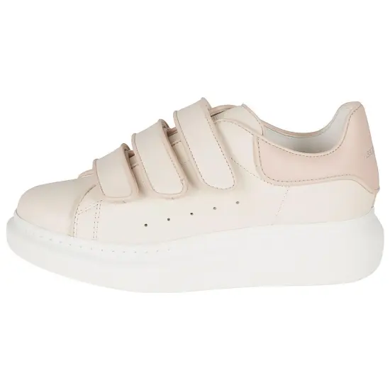 Alexander McQueen Casual Shoes Women's Low-Top Beige