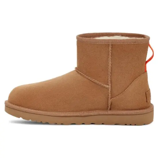 UGG CLASSIC MINI Snow Boots Women's Chestnut