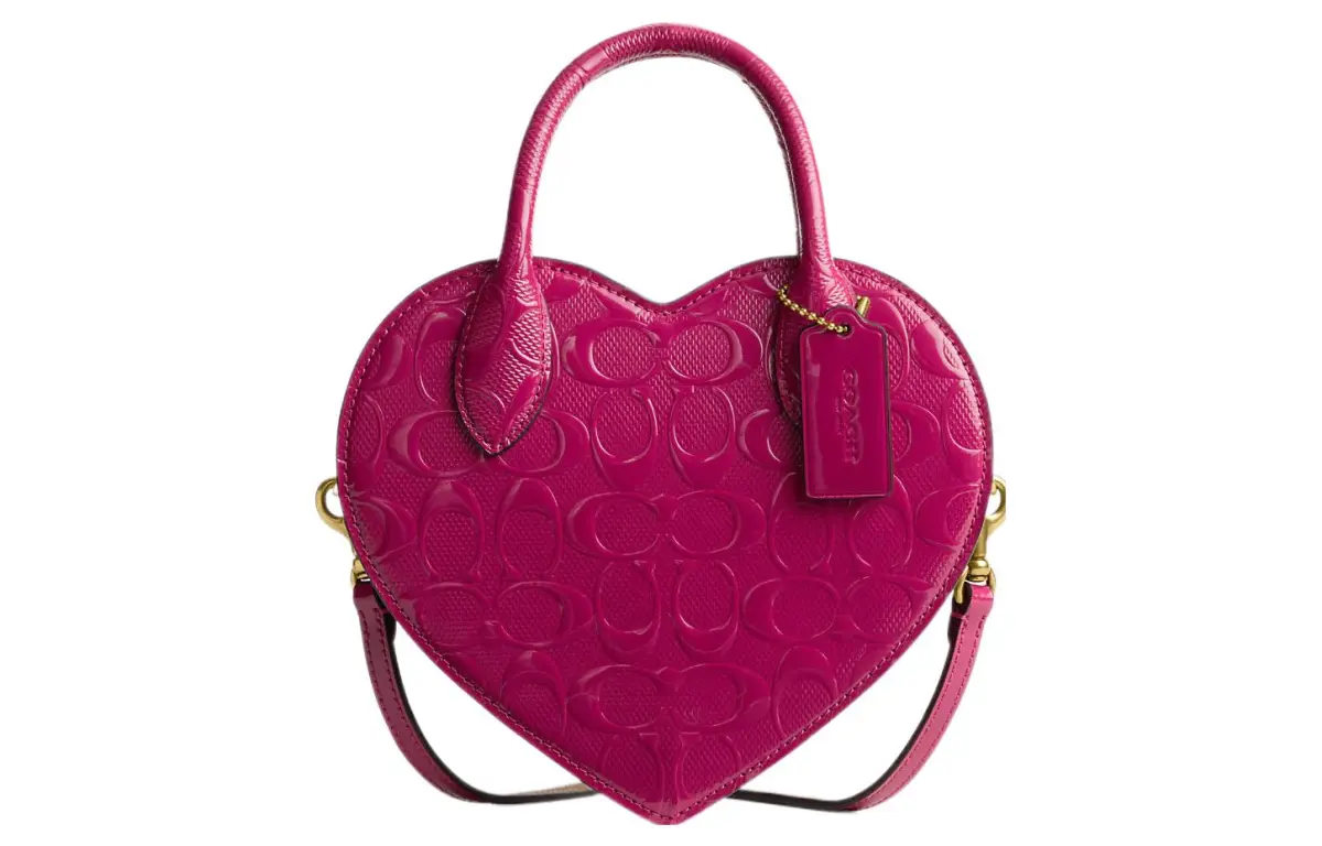 COACH Heart Patent Leather Heart Shaped Bag, Portable Crossbody Bag, Shoulder Bag Small Women's Peach Pink