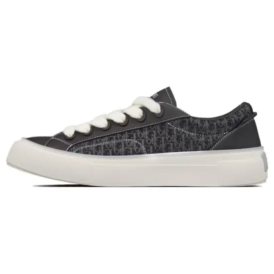 DIOR B33 Sneaker Black Smooth Calfskin Oblique Jacquard