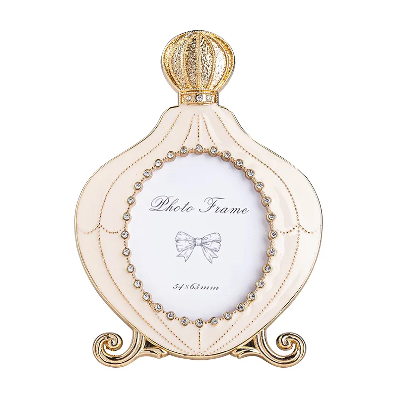 Perfume, small Japanese photo frame, 2 inch, light luxury style, high-quality style