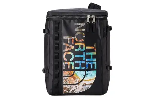 THE NORTH FACE 30L Backpack Outdoor Bag Recycled Material Black Unisex