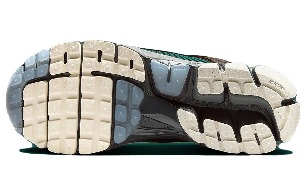 Купить кроссовки Nike Air Zoom Vomero 5 в Москве с доставкой в интернет ...