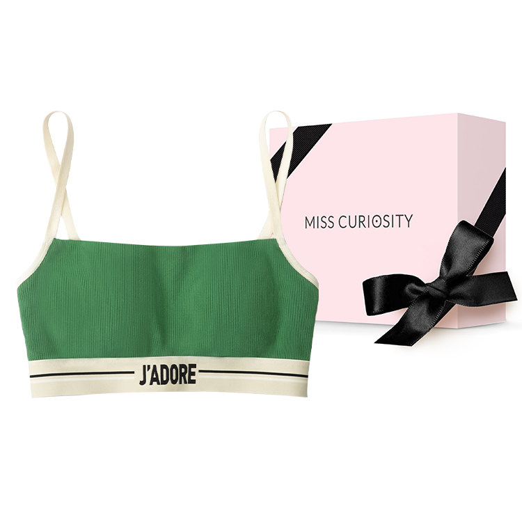 MISS CURIOSITY  x J'ADORE