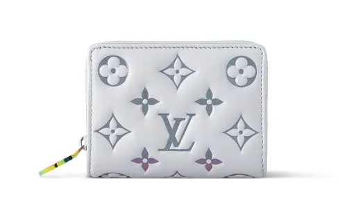 LOUIS VUITTON Lambskin Wallet Women's Nine Miles White