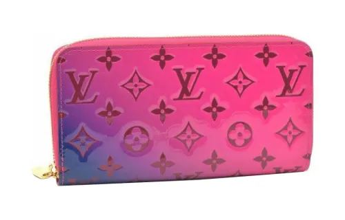 LOUIS VUITTON Zippy Wallets