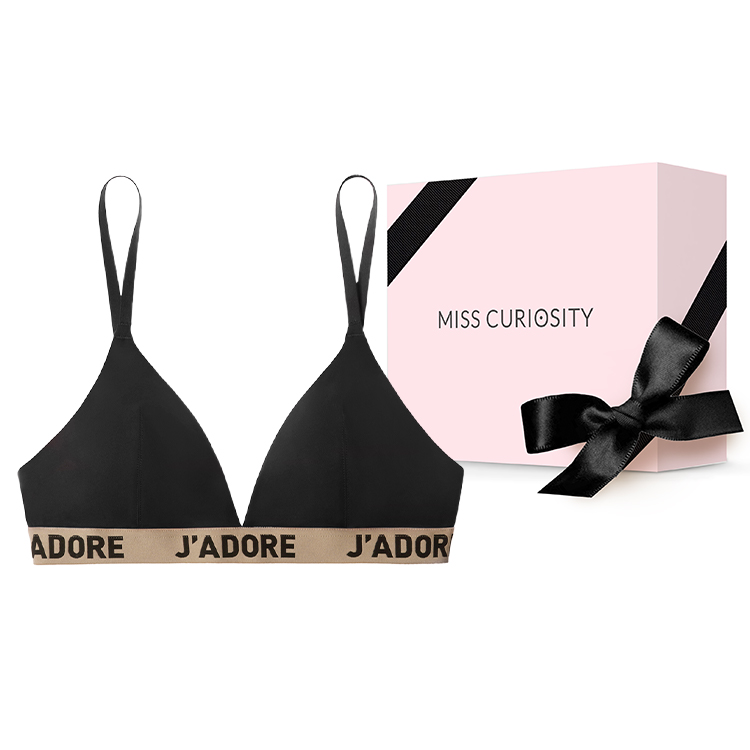 MISS CURIOSITY  x J'ADORE V
