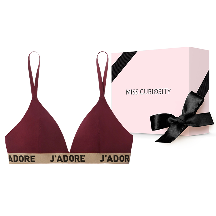 MISS CURIOSITY  x J'ADORE V