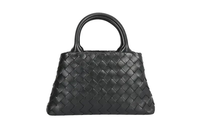 Bottega Veneta Intrecciato Sheepskin One Shoulder Handbag Women's Black