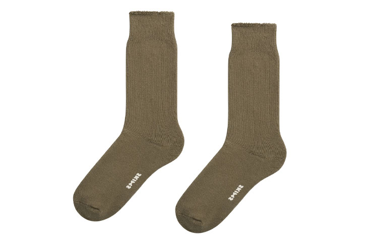 SKIMS FW23 MENS SOCKS Series FW23 MENS Series MENS LOUNGE SOCK Solid Color Comfortable Knitted High Socks Men's 1 Pair Military Color