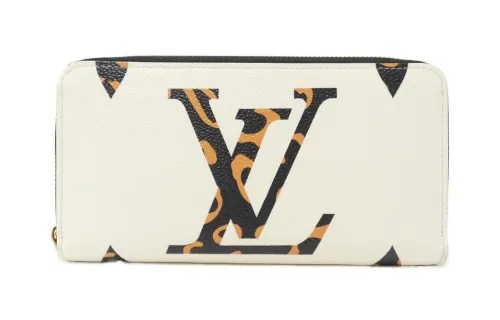 LOUIS VUITTON Zippy Wallet Monogram Giant Jungle Ivory Beige Multicolor