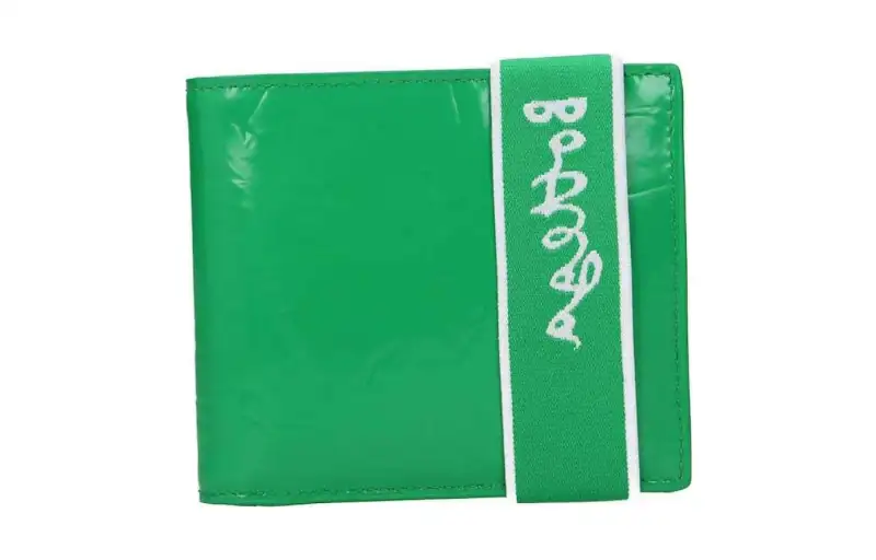 Bottega Veneta Elastic Band Bi fold Card Case Green / White