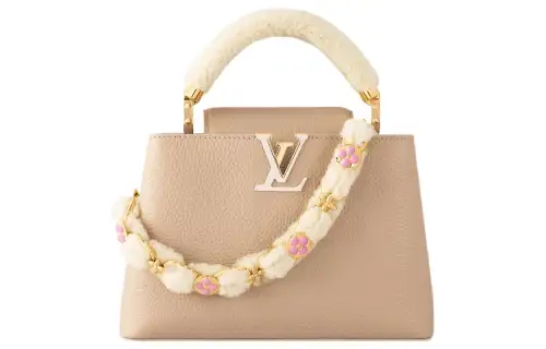 LOUIS VUITTON M23291 Capucines Bb