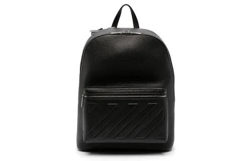【Zoomed Imagery】Diag-embossed leather backpack