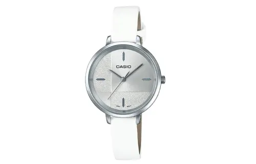 CASIO Women's Standard Series Silver Watch LTP-E152L-7E