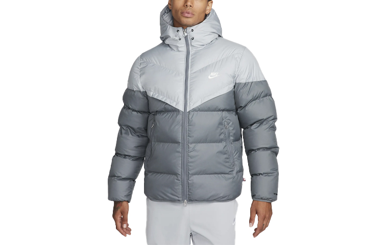 Nike Storm-FIT Windrunner PrimaLoft