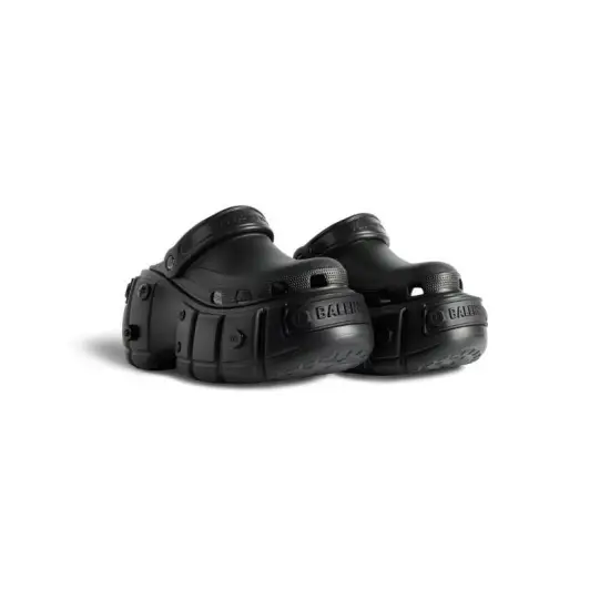 Balenciaga Closed Toe Slippers Women's