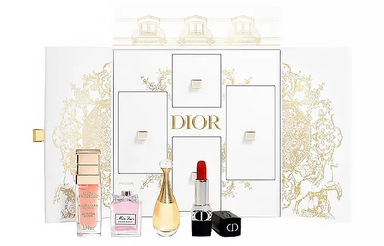DIOR Dior Montaigne Festival Limited Edition Calendar Gift Box Makeup Set Easy to Color Natural Complexion 4-piece Set