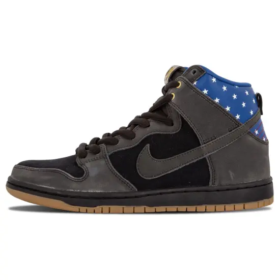 Nike SB Dunk High Captain America