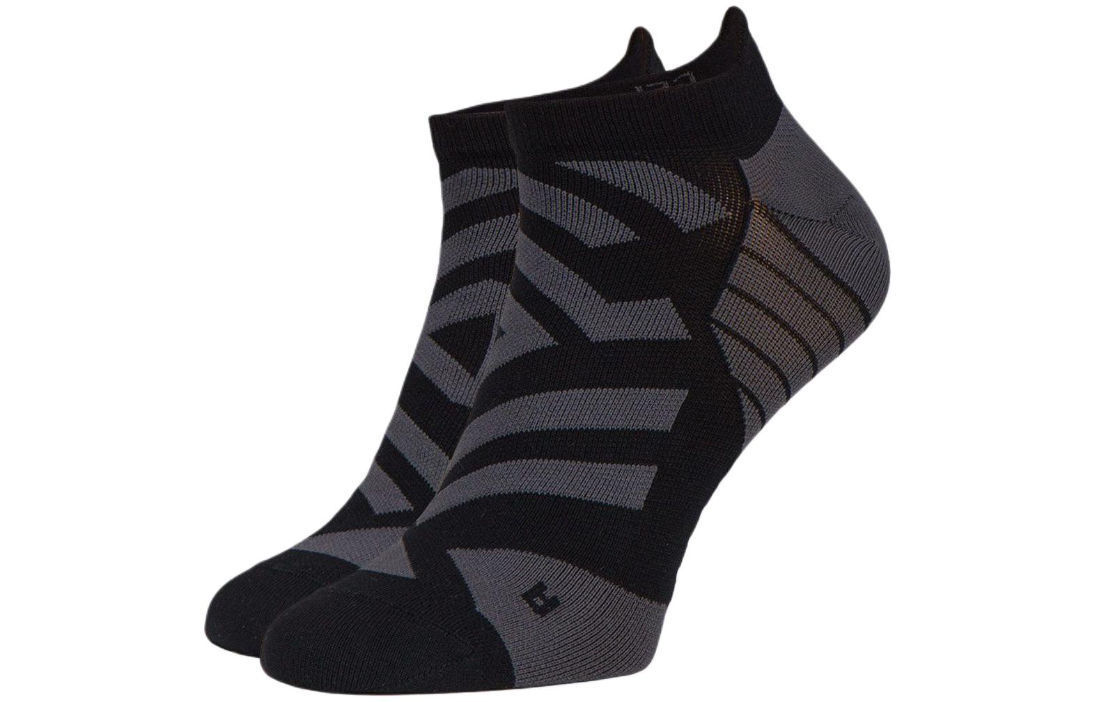 On Men’s Ankle Socks