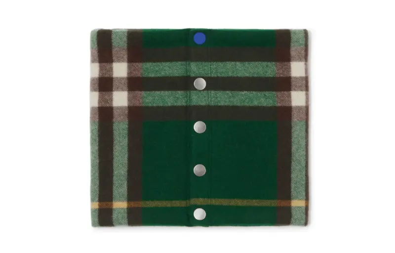 Burberry Check Pattern Button Fastened Scarf
