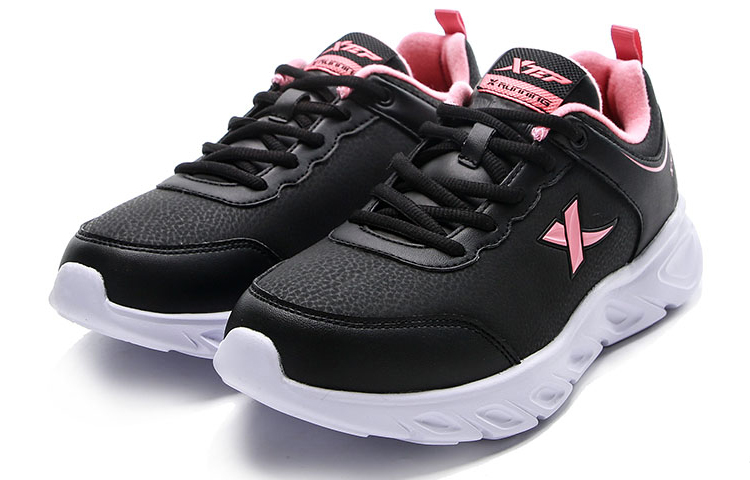 XTEP Fleece Lined Insulated Shoes, Leather Upper Casual Thermal Low top Running Shoes Women’s Black