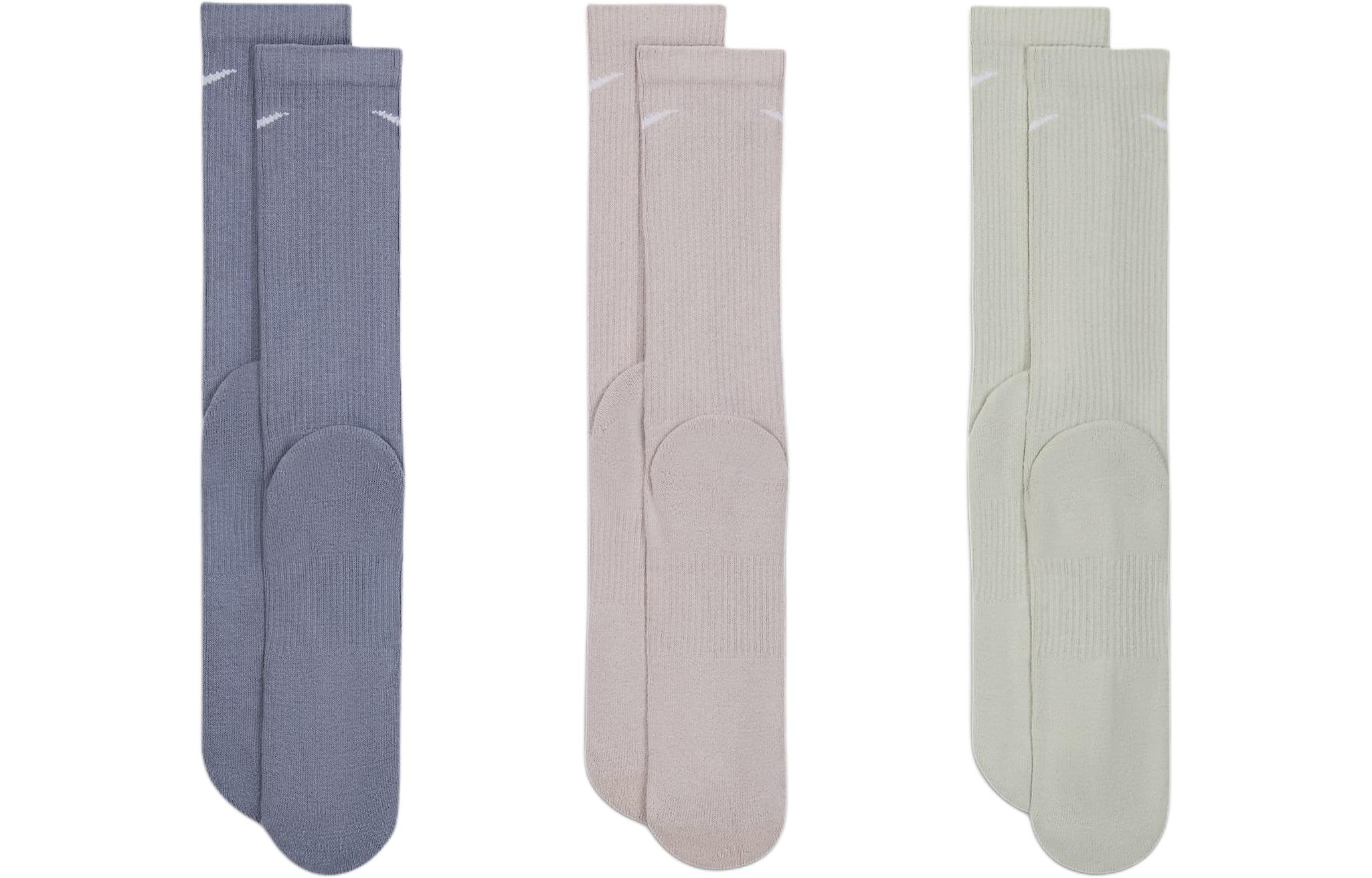 Nike Mid-Calf Socks Men’s 3 Pack